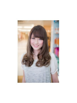 SIECLE hair&spa渋谷店のヘアカタログ画像